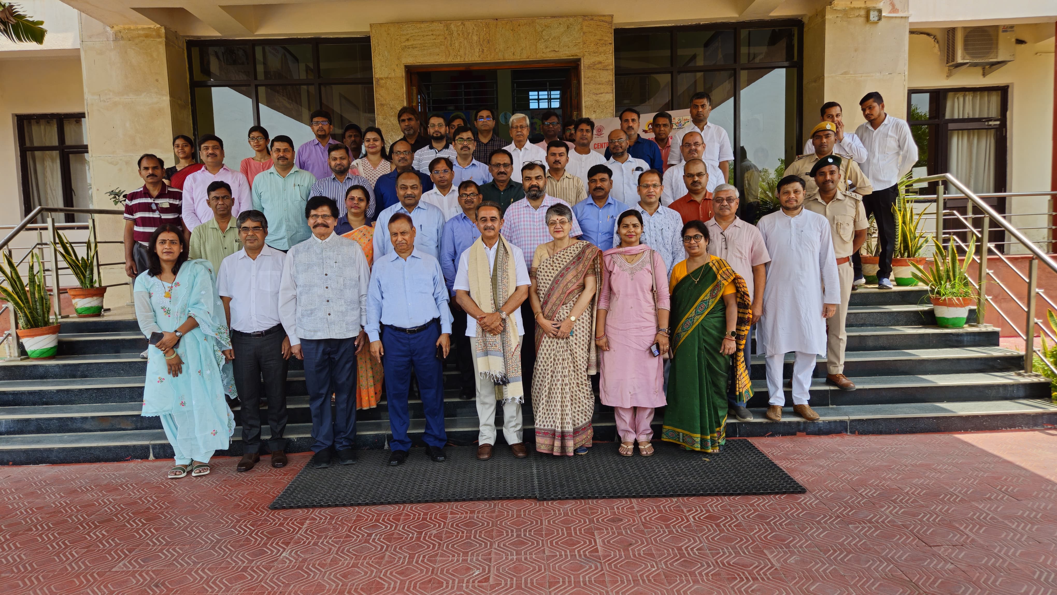 Shri Kirti Vardhan Singh, MoS, Environment inaugurated the Animal House and Integrated Farming System at CUSB, May 16, 2025